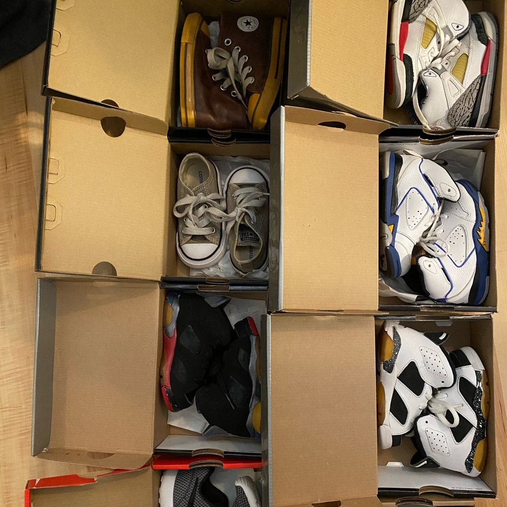 8 pairs of toddler shoes size 6c